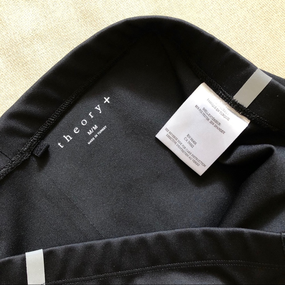Theory + Biker shorts - Picture 5 of 5